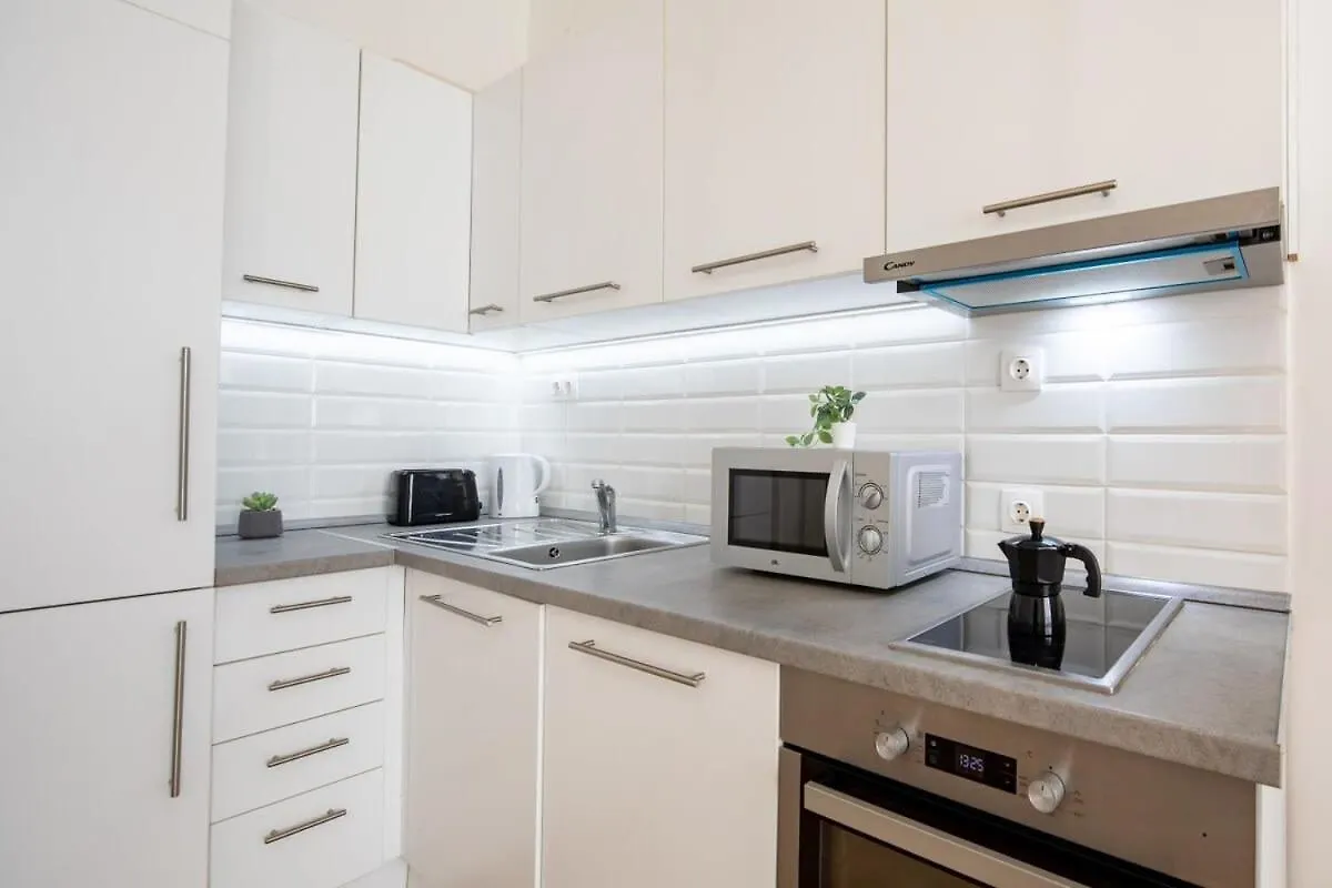 Apartment Central - Fresh Home With Balcony Budapest Hungary
